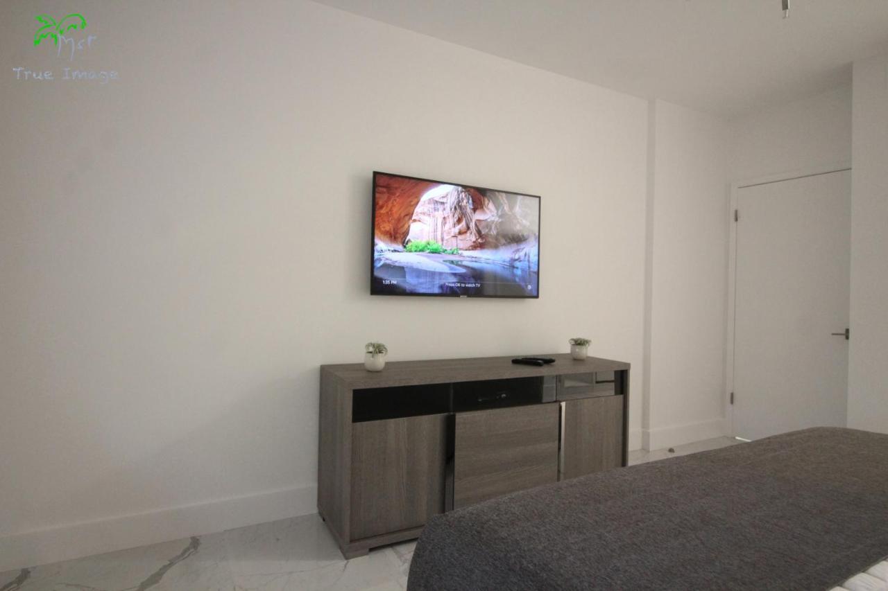 Yacht Club At Aventura 2 Bed 2 Bath Luxurius Cozy Brand New Apartment Exterior photo